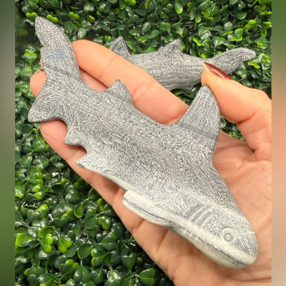 Jasper Shark Carving - Picture 1 of 7
